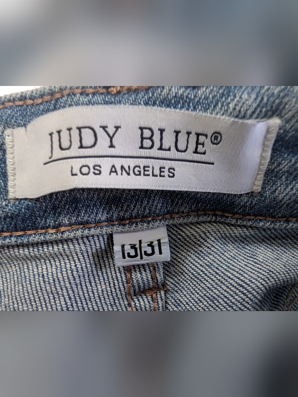 Judy Blue Rhinestone Slim Fit Distressed Jeans Size 13/31 Women's Stretch Denim - Picture 6 of 16